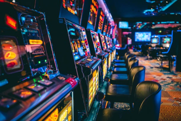 kapten33 slot platform interface showing live-dealer tables and sportsbook markets